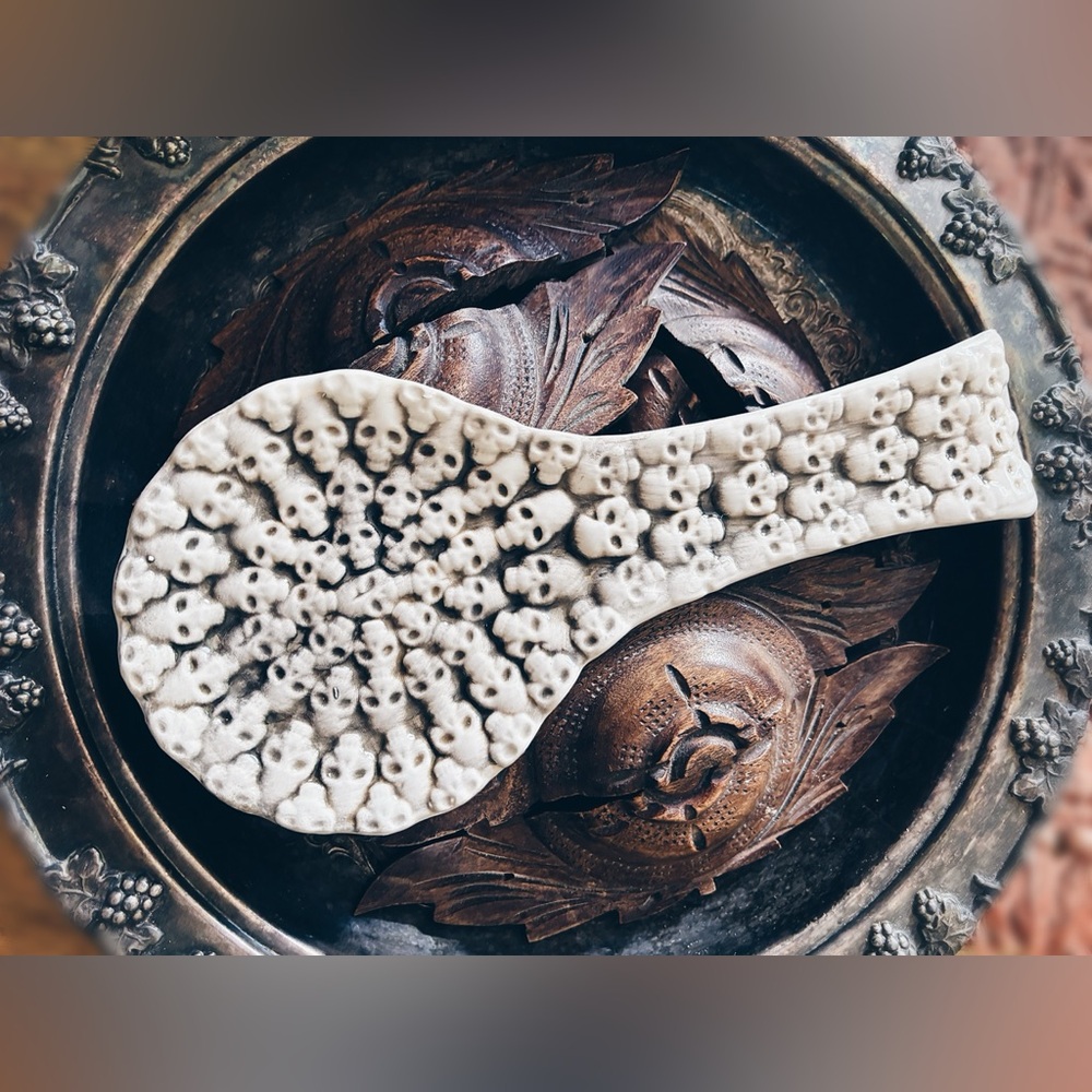 Spoon Dish Skulls Skulls Skulls - Picture 3 of 12